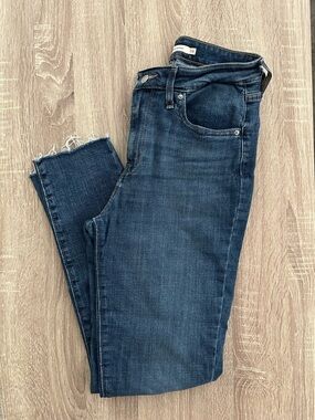 Levis High Rise Skinny Jeans